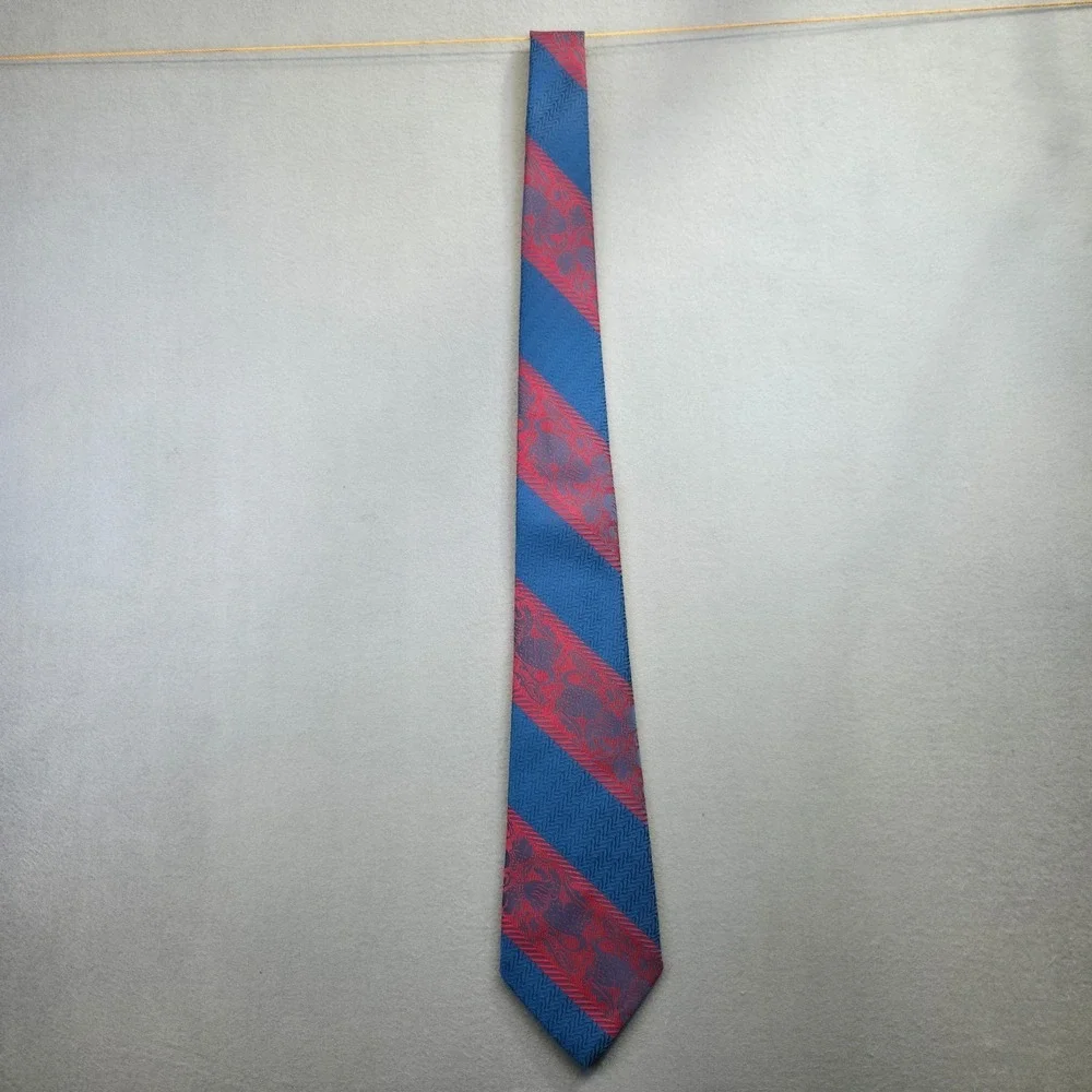 Vintage Trevira Men's Red & Blue‎ Lion Polyester Fabric Neck Tie 4.25x56